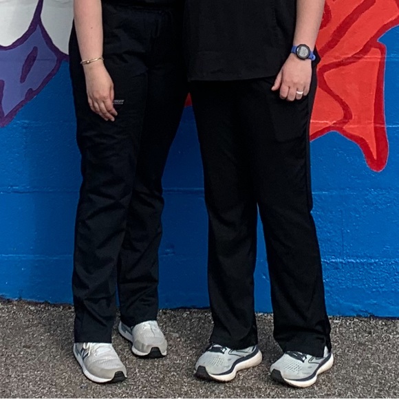 Revolution by Cherokee Workwear - Tapered Leg Drawstring Scrub Pants - Medium - Picture 7 of 8